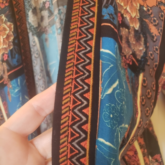 Chelsea & Violet s vivid colors bold garden scene Aztec embroidered trim d… - Picture 11 of 13